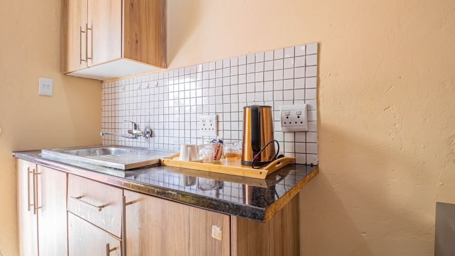 7 Bedroom Property for Sale in Mogwase Unit 4 North West